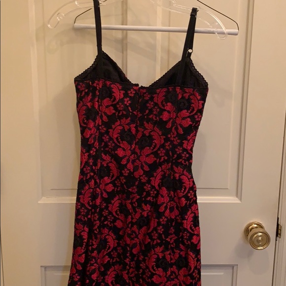 Dress - Picture 4 of 8